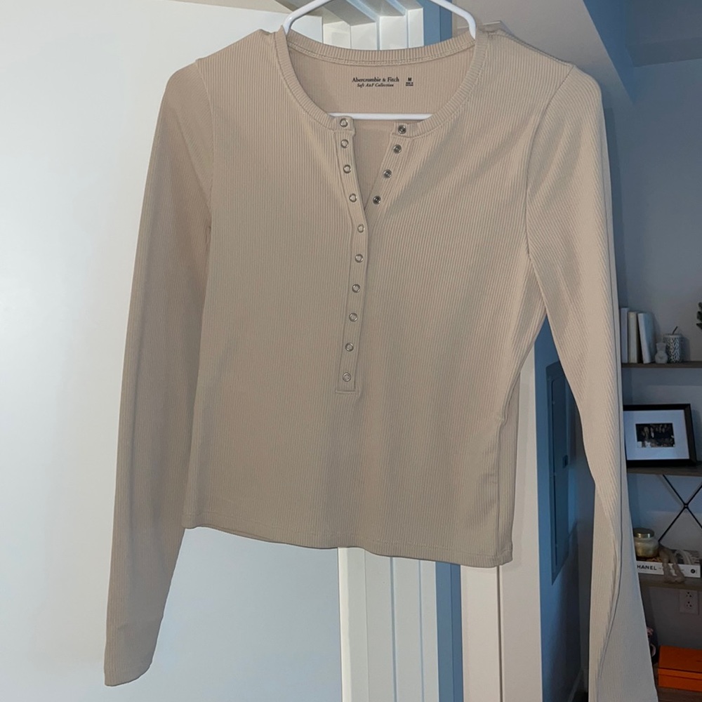 Abercrombie Henley